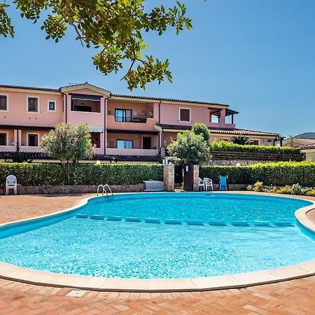 House In Residence With Swimming Pool 2 Km From The Sea 默塔玛丽亚 外观 照片