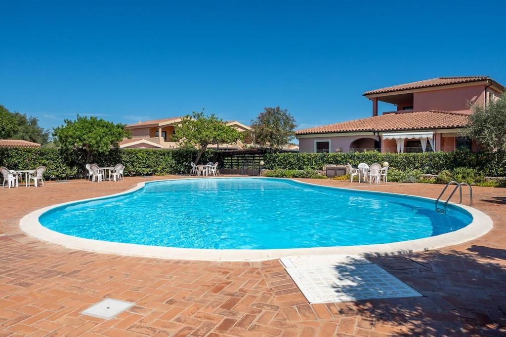 House In Residence With Swimming Pool 2 Km From The Sea 默塔玛丽亚 外观 照片